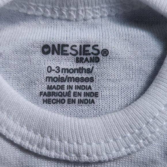 NWOT 7 Baby onesies Various Sizes and Brands LS/Sleeveless All Snap Closures - Picture 7 of 7